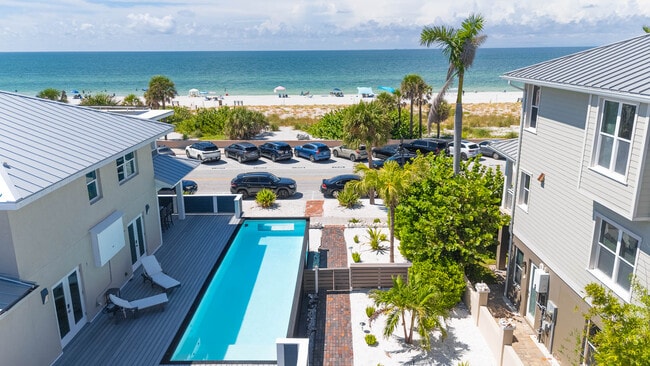 Building Photo - 113-112 12th Ave