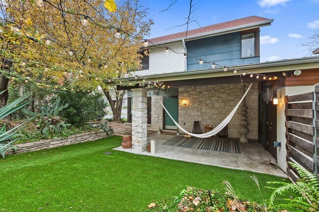 Building Photo - 805 Cumberland Rd