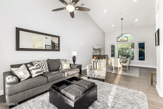 Building Photo - 11900 N 114th Way