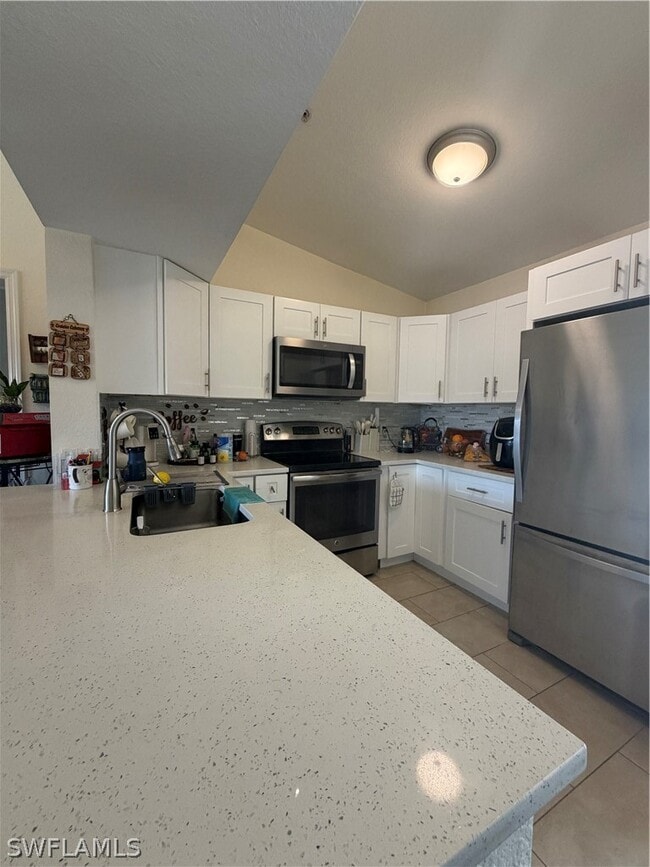 Building Photo - 8214 Key Royal Cir