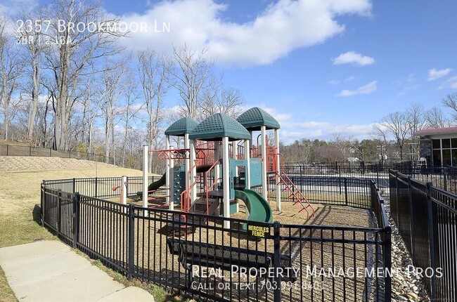 Building Photo - 2357 Brookmoor Ln