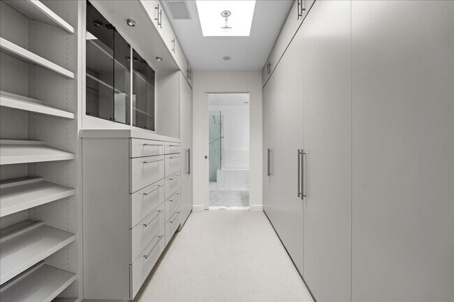 Building Photo - Modern 2BR Architectural + Rooftop in Prime West Hollywood