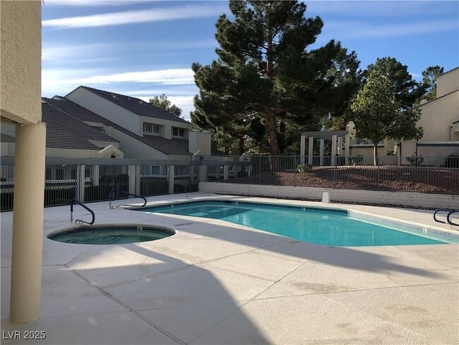 Building Photo - 2748 Lodestone Dr