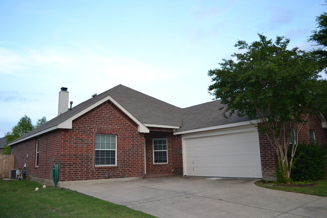 Building Photo - House For Lease in Mckinney