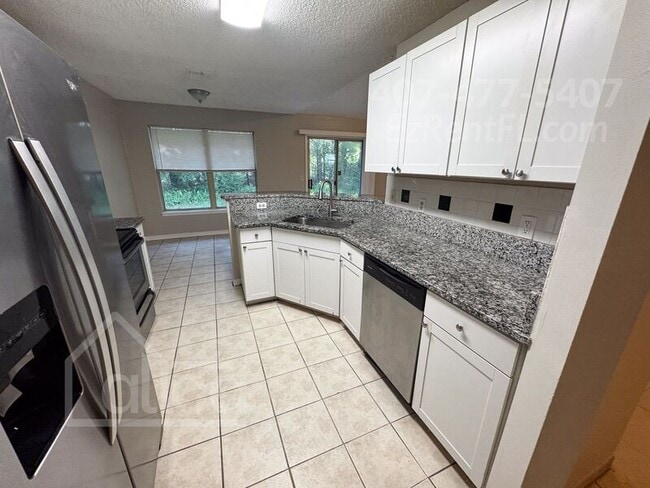 Building Photo - 3958 Victoria Landing Dr N