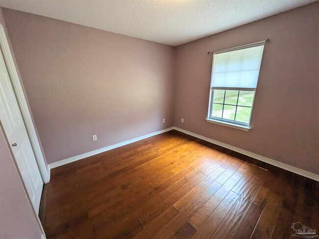 Building Photo - 4920 Mayo Cir