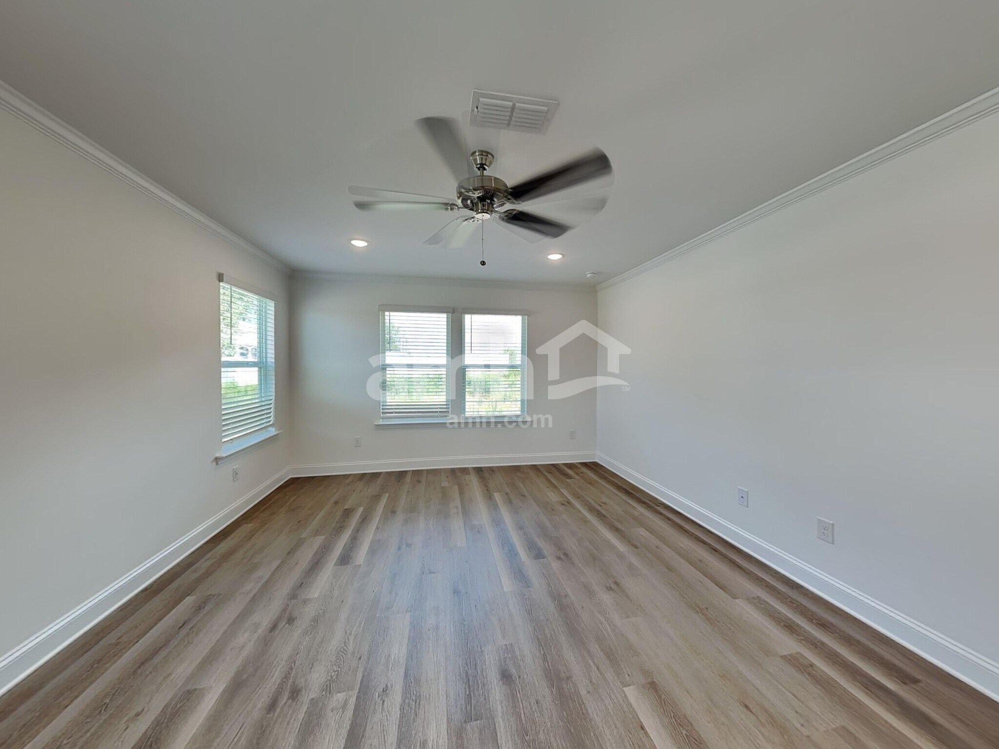 Building Photo - 1015 Bevington Dr