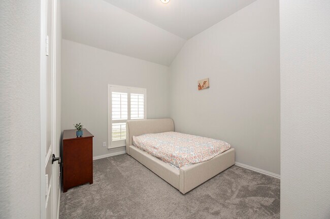 Building Photo - 6248 Mulberry Creek Ln