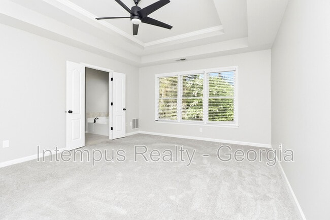 Building Photo - 4241 Moccasin Trail