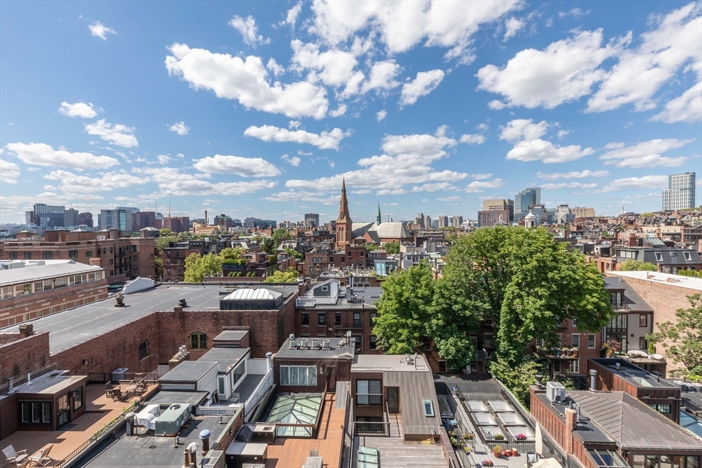 Building Photo - 80 Beacon St