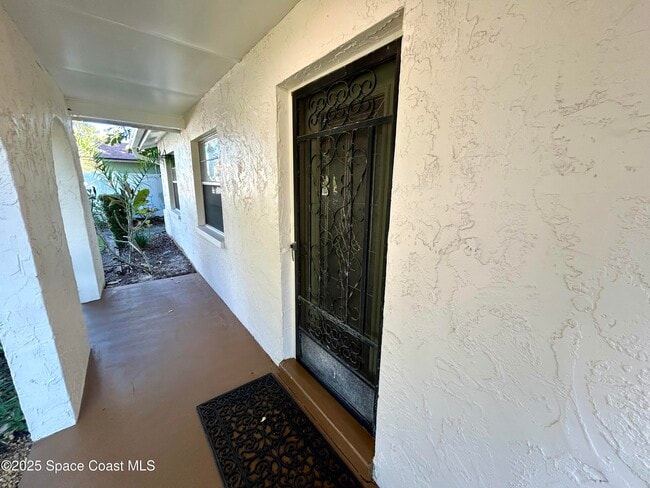 Building Photo - 401 Sea Horse Ave