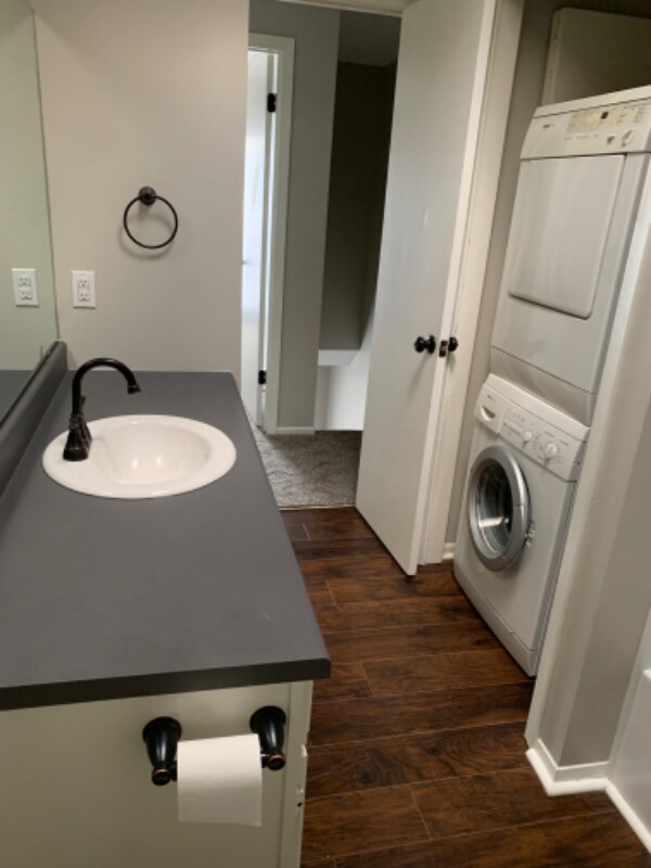 Building Photo - 6725 W Shade Ln