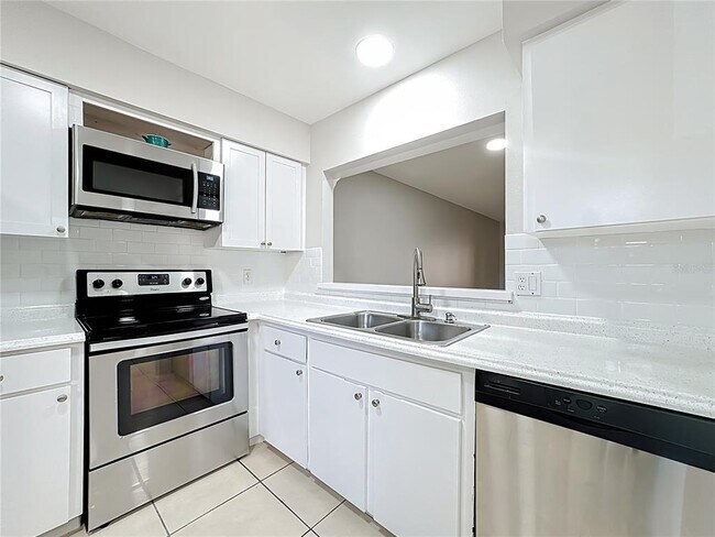 Building Photo - 4320 Middlebrook Rd