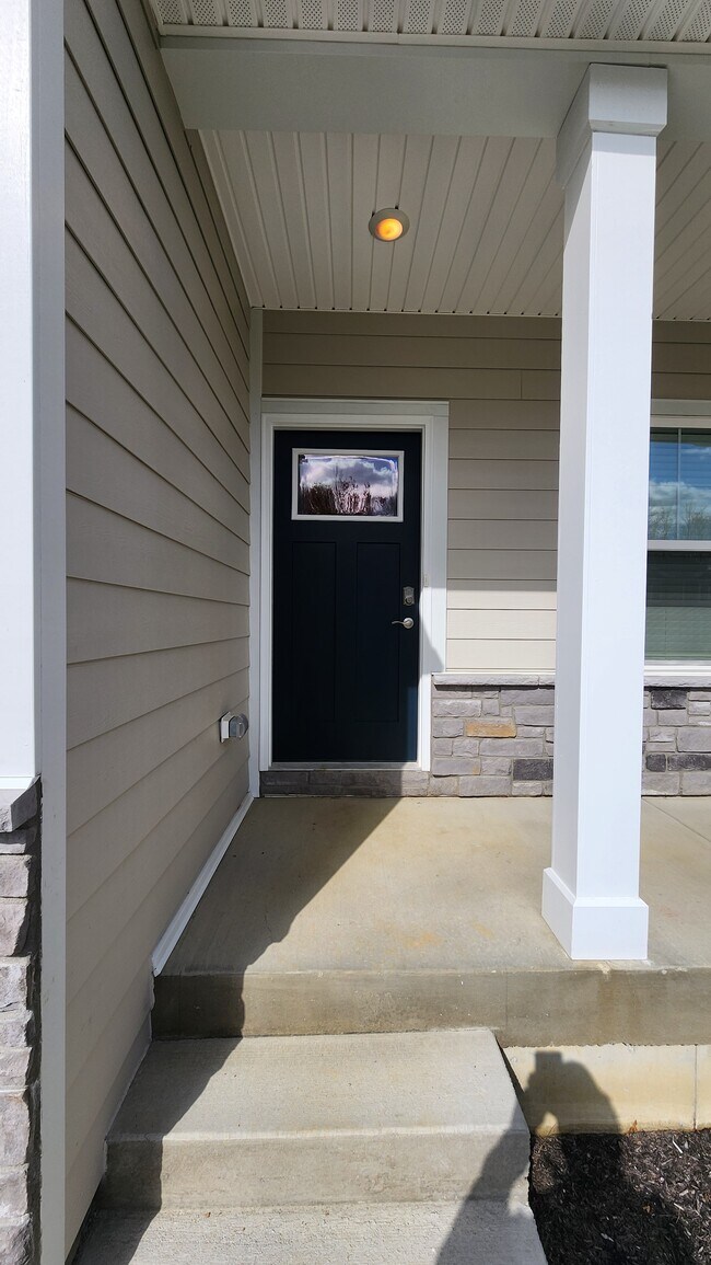 Building Photo - 61 Snapdragon Dr