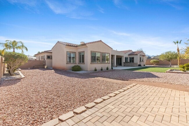 Building Photo - Canyon Falls Single-Story: Chef’s Kitchen, Office + Built-In BBQ Yard (3-Car)