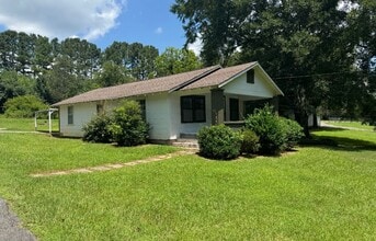 Building Photo - Cute Cottage House on Tabor Road