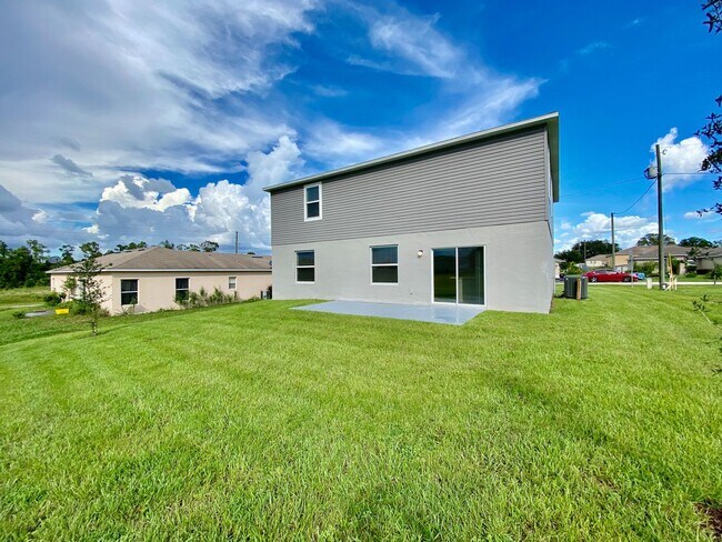 Building Photo - Beautiful Home for rent in Poinciana - 4 bed 2.5 bath plus large bonus room