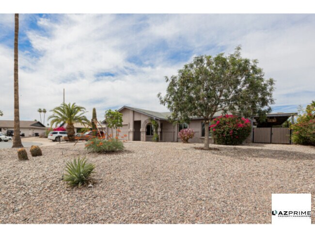 Building Photo - A Radiant 3/2 Gem in MesaWhere Comfort Mee...