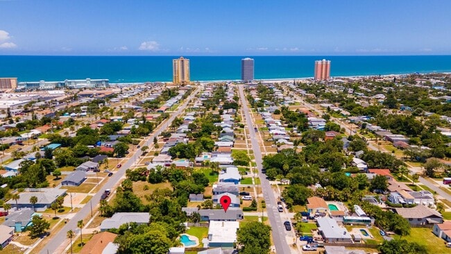 Building Photo - Charming 3-Bedroom Home in Daytona Beach