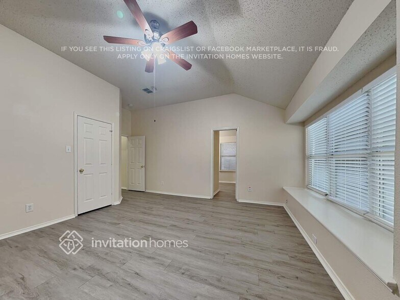 Building Photo - 2003 Walnut Hills Ln