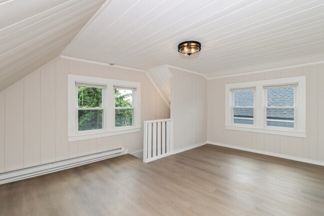 Building Photo - 5002 W Gunnison St
