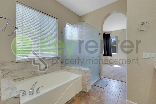 Building Photo - 9448 Syrah Ct