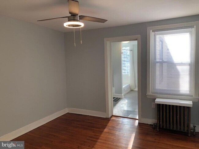 Building Photo - 2313 Gaul St