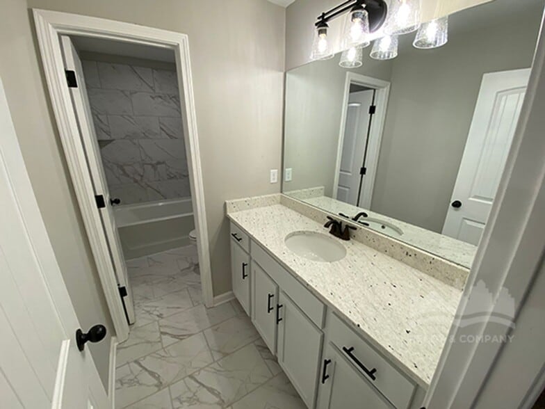 Building Photo - 7706 Canyon Ridge Cove