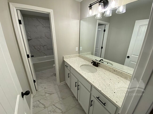 Building Photo - 7706 Canyon Ridge Cove