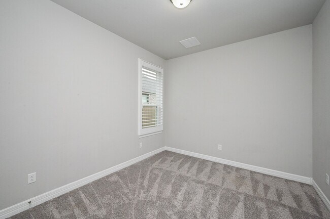 Building Photo - 24550 Carleton Lake Ln