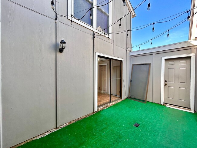 Building Photo - 1713 Timber Ridge Dr