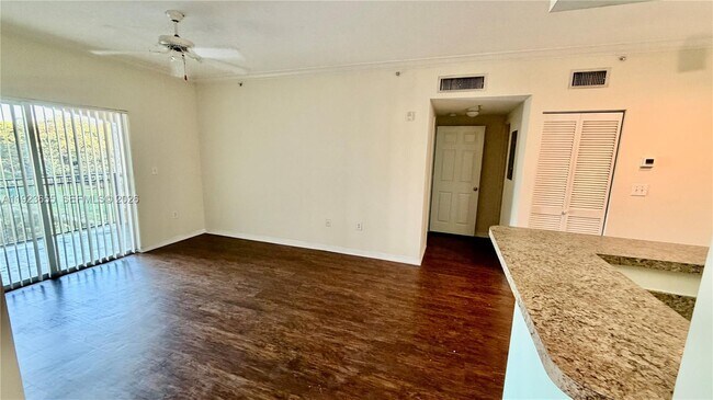 Building Photo - 151 SW 117th Ave