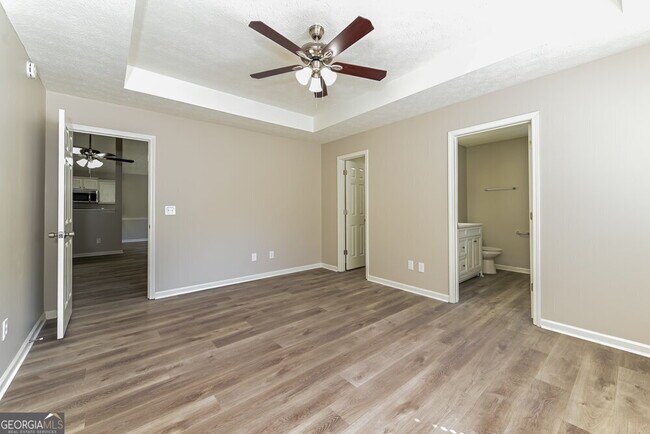 Building Photo - 1825 Courtyard Ln