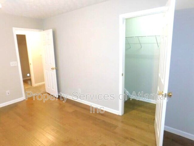 Building Photo - 153 Windcroft Ln NW