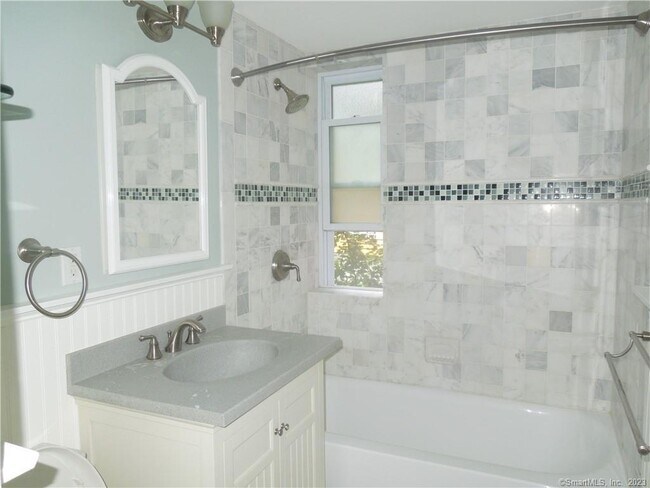 Building Photo - 70 Strawberry Hill Ave