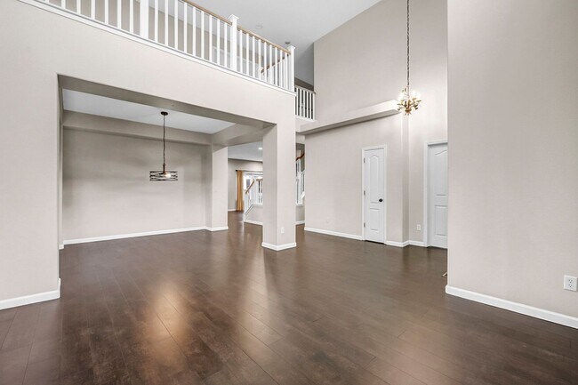 Building Photo - Enjoy this Spectacular Parklike backyard with Landscaping Included in Rent