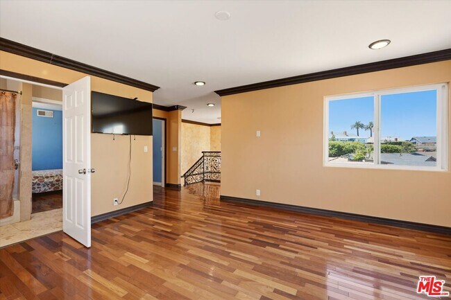 Building Photo - 4131 Mantova Dr