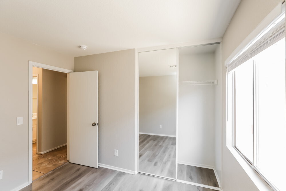 Building Photo - 2650 S 84th Dr