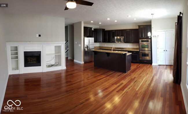 Building Photo - 13640 Whitten Dr N