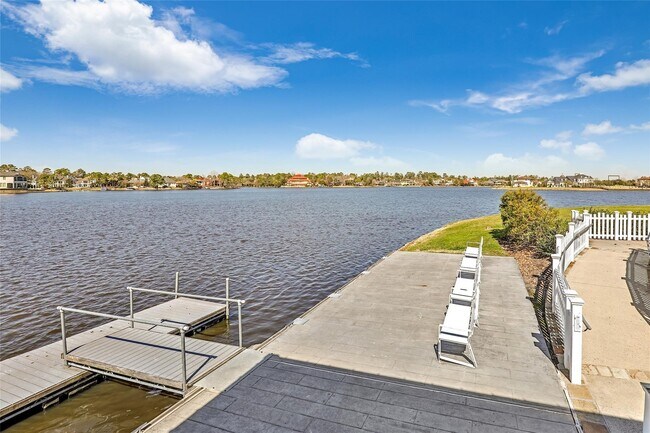 Building Photo - 135 Low Country Ln