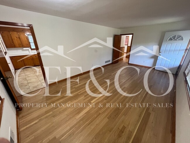 Building Photo - 412 Pierpont Avenue Ext