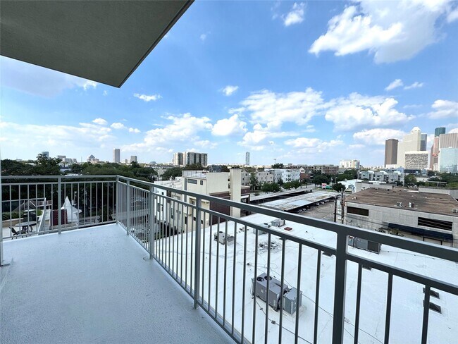 Building Photo - 3120 Smith St