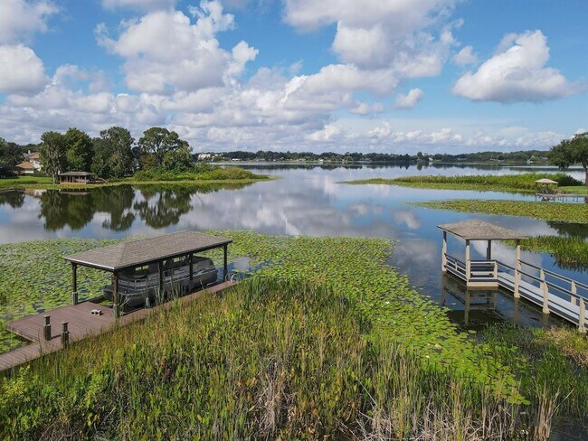 Building Photo - 687 Statenville Ct