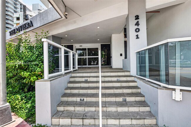 Building Photo - 2401 Collins Ave
