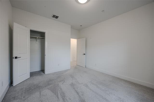 Building Photo - 2228 Southwick Dr