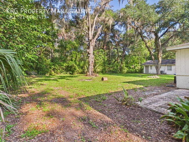 Building Photo - 3200 NE 56th Ave