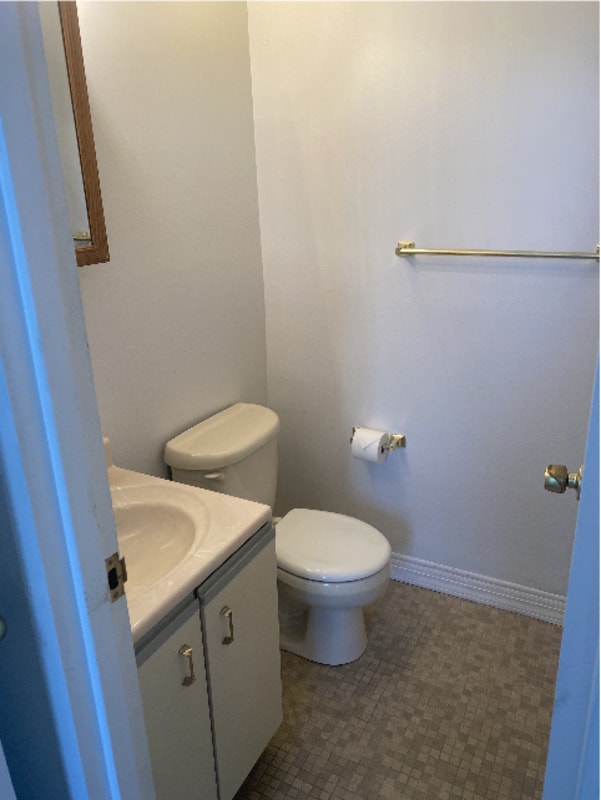 Building Photo - 917 Columbia Ave