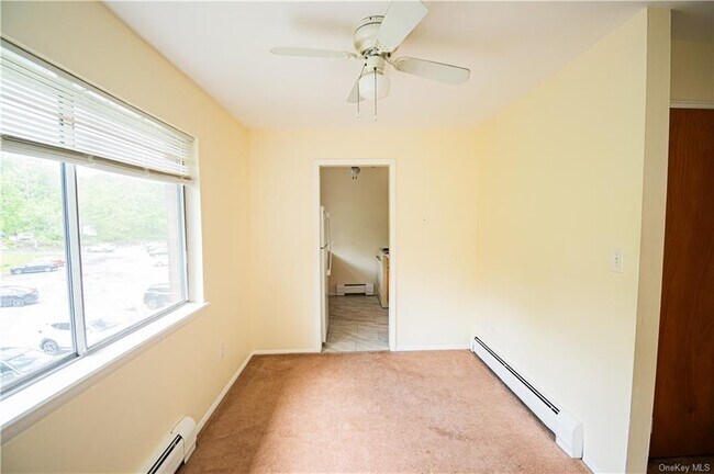 Building Photo - 20 Peddler Hill Rd