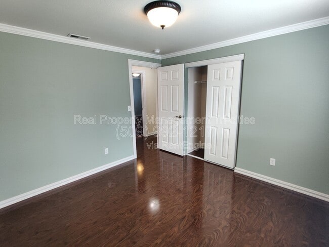 Building Photo - 7912 Redonda Dr