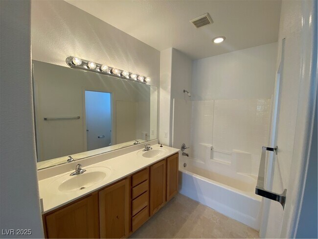 Building Photo - 8425 Orly Ave
